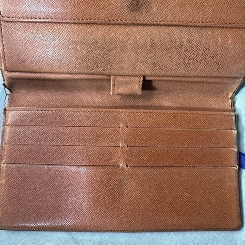 AUTHENTIC Louis Vuitton Epi International Wallet. Monogram canvas. - Picture 3 of 15